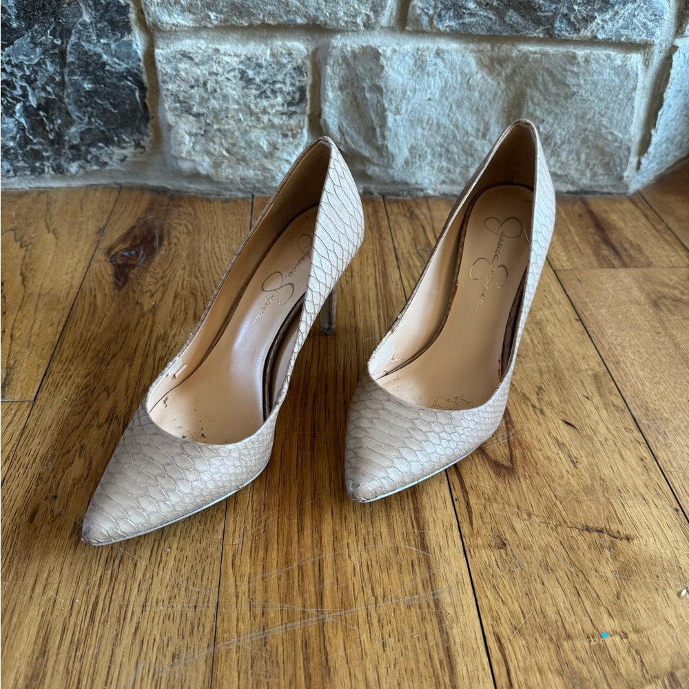 Jessica Simpson Beige Textured Heels